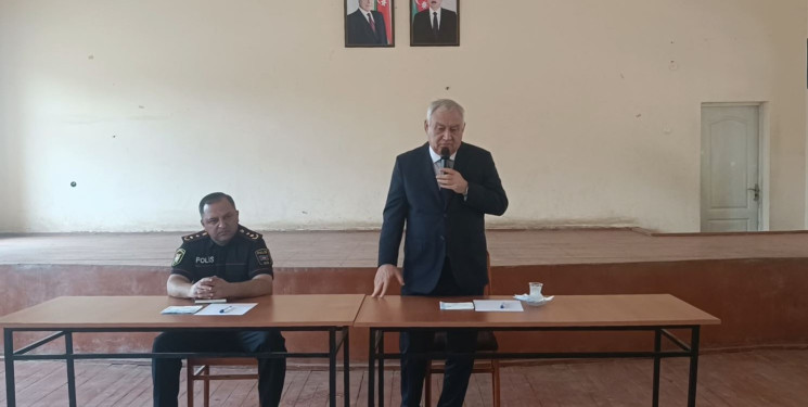 Füzuli Rayon İcra Hakimiyətinin başçısı Alı Alıyev İkinci Zobucuq qəsəbəsində səyyar qəbul keçirdi!