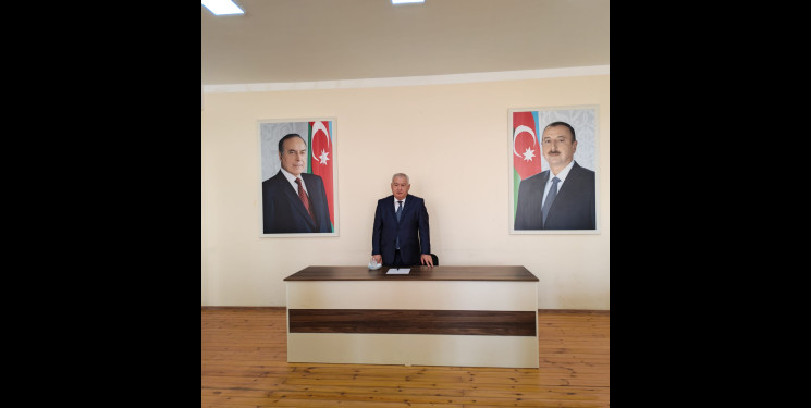 Füzuli Rayon İcra Hakimiyyətinin başçısı Alı Alıyev Beyləqan rayonunda müvəqqəti məskunlaşıb yaşayan Füzuli rayonundan olan məcburi köçkünlərlə səyyar qəbul keçirdi!