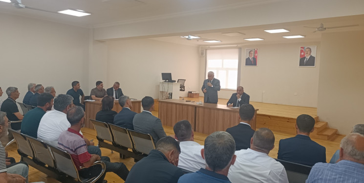 Füzuli Rayon İcra Hakimiyətinin başçısı Alı Alıyev Alxanlı kəndində səyyar qəbul keçirdi!